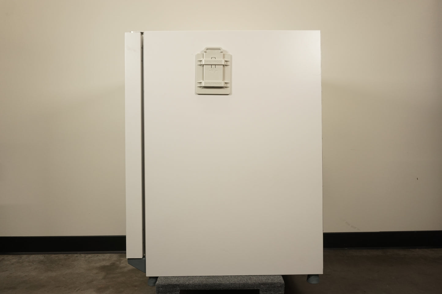 VWR Forced Air Microbiological Incubator