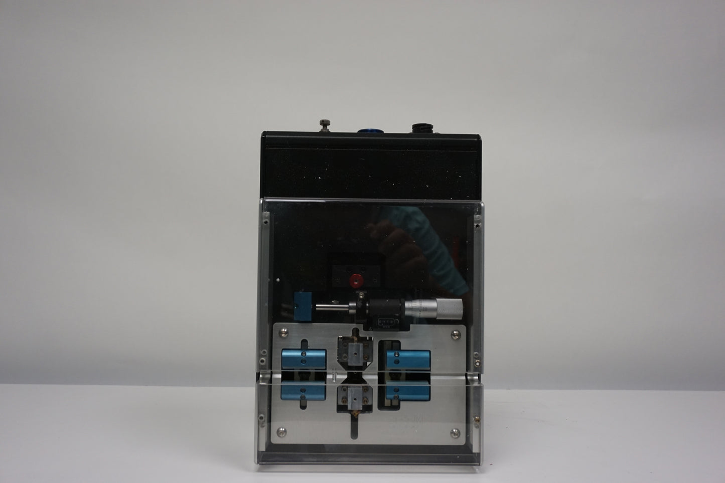 Beahm 420-B Axial Compression Bonder